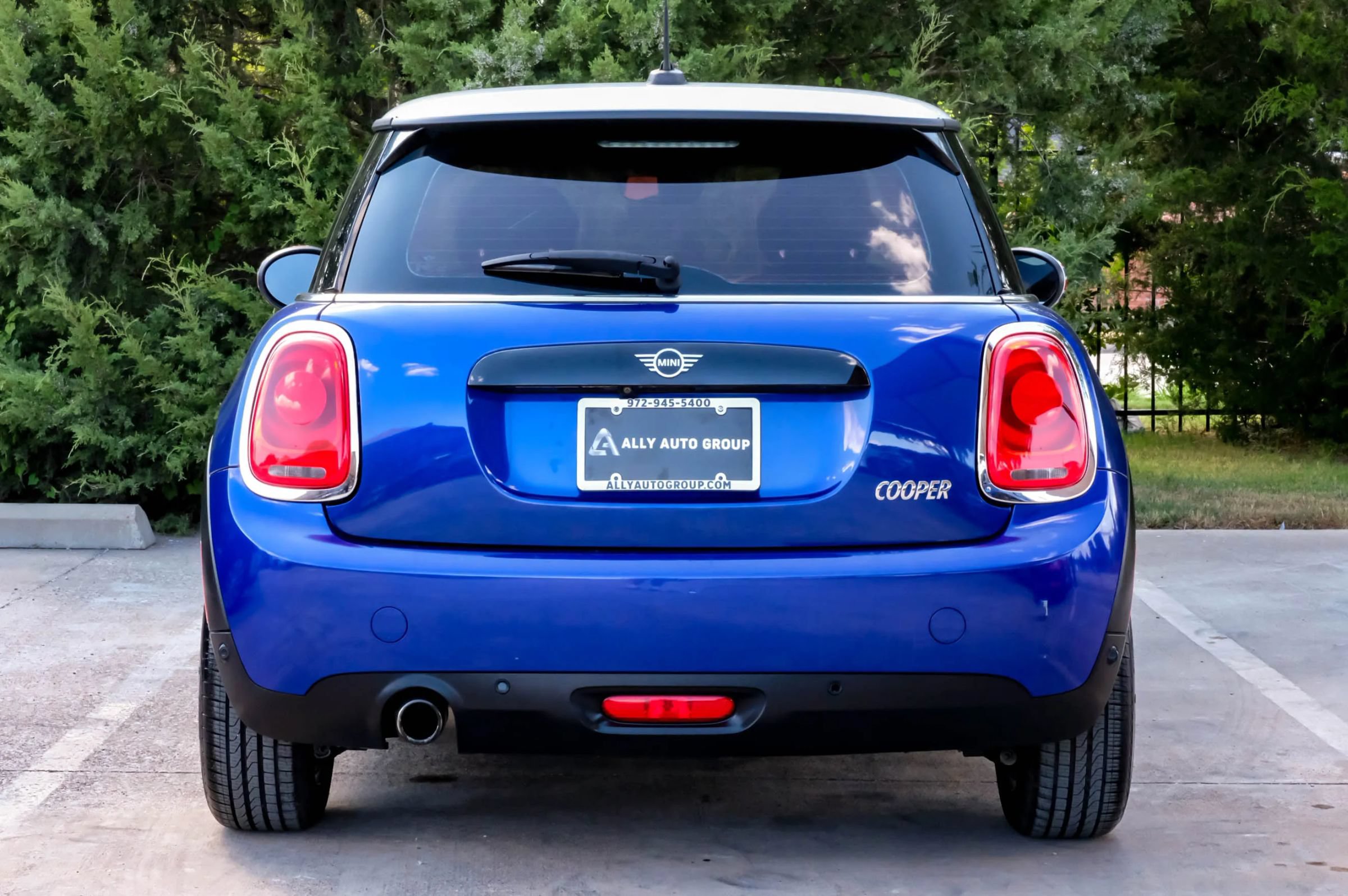 Used 2019 MINI Cooper 2-Door Hardtop FWD image 10