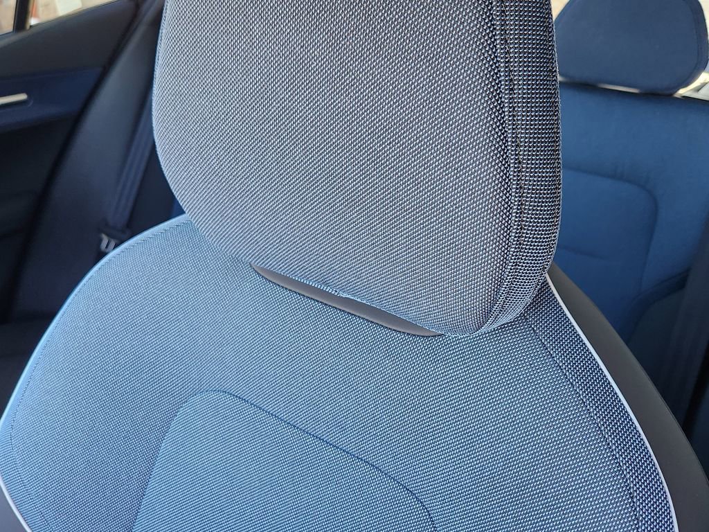 New 2026 Volvo EX30 Plus w/ Climate Package image 6