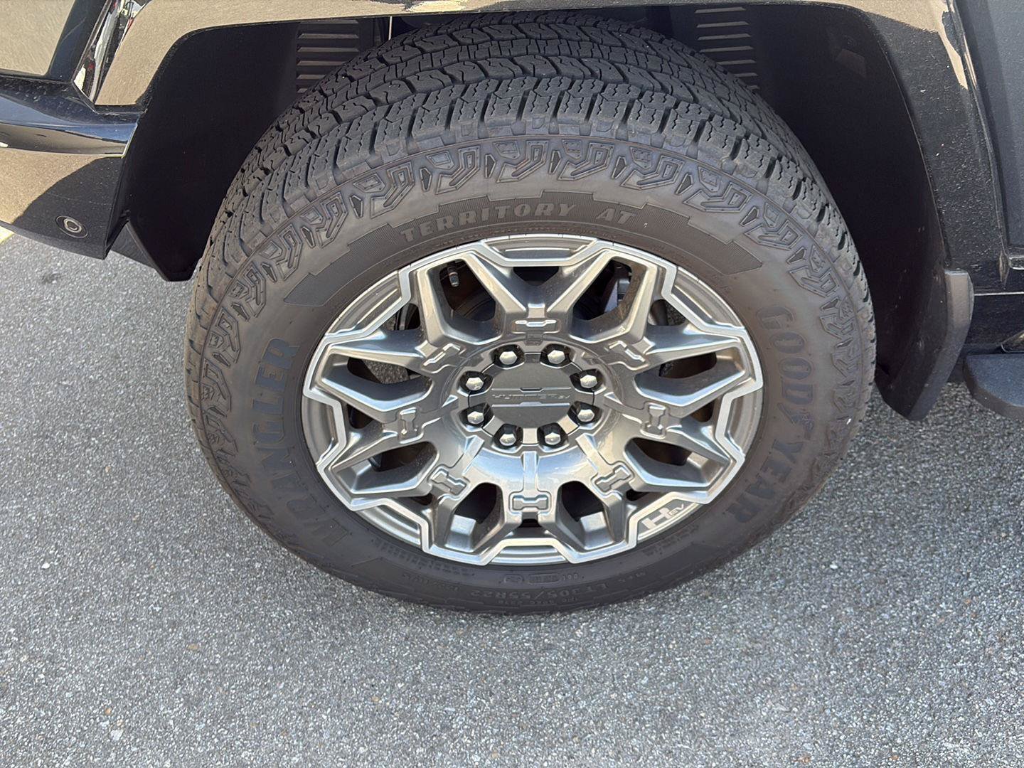 Used 2025 GMC Hummer EV 3X AWD/4WD image 9