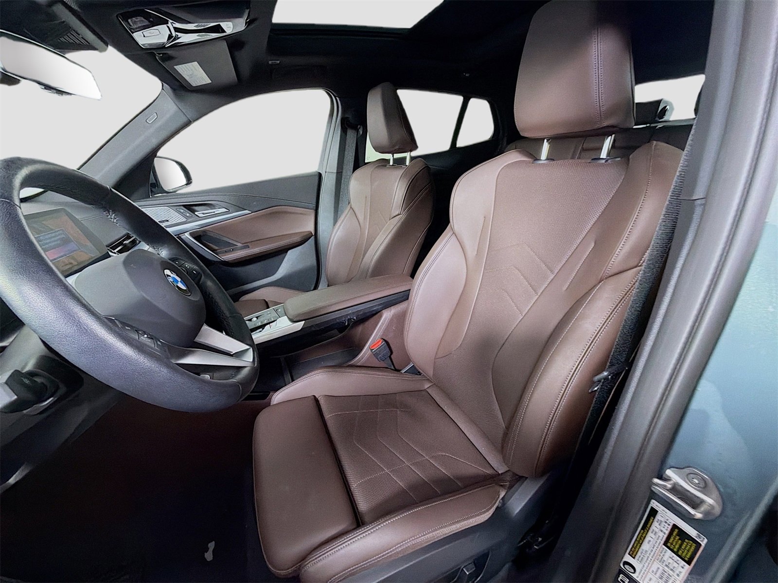 Used 2024 BMW X2 xDrive28i w/ Premium Package image 12