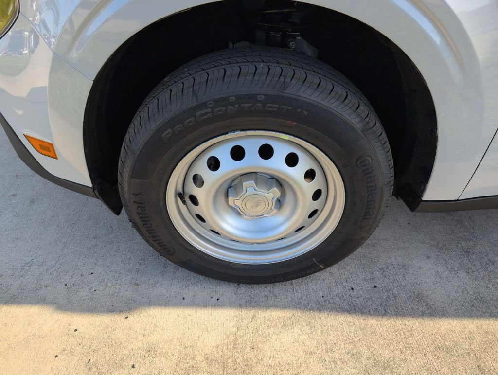 New 2026 Ford Maverick XL image 17