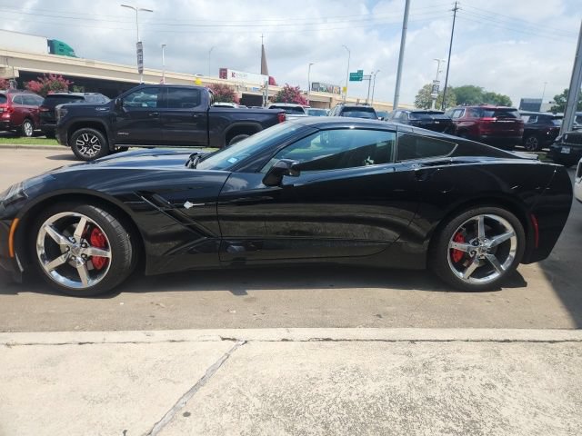 Used 2014 Chevrolet Corvette Stingray Coupe w/ 2LT Preferred Equipment Group RWD image 5