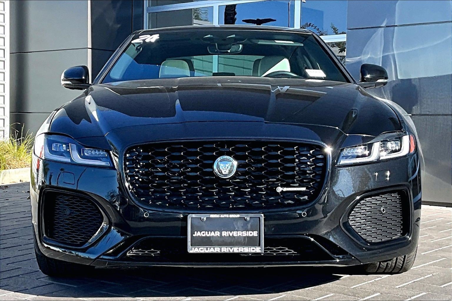 Used 2024 Jaguar XF R-Dynamic SE image 2