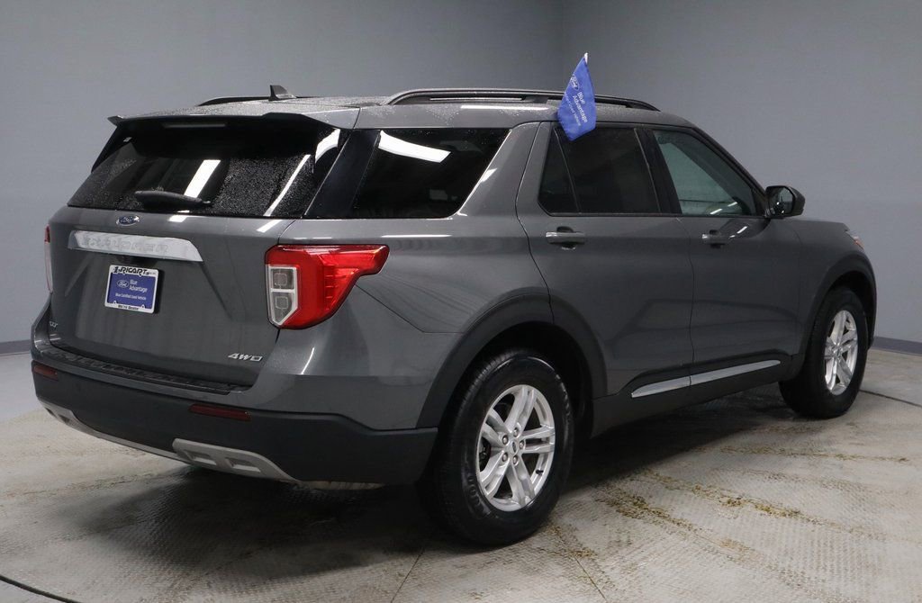 Certified 2023 Ford Explorer XLT w/ Equipment Group 202A image 10