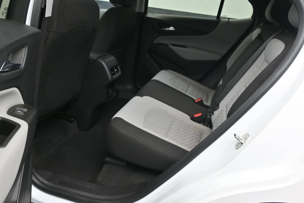 Used 2023 Chevrolet Equinox LS FWD image 16
