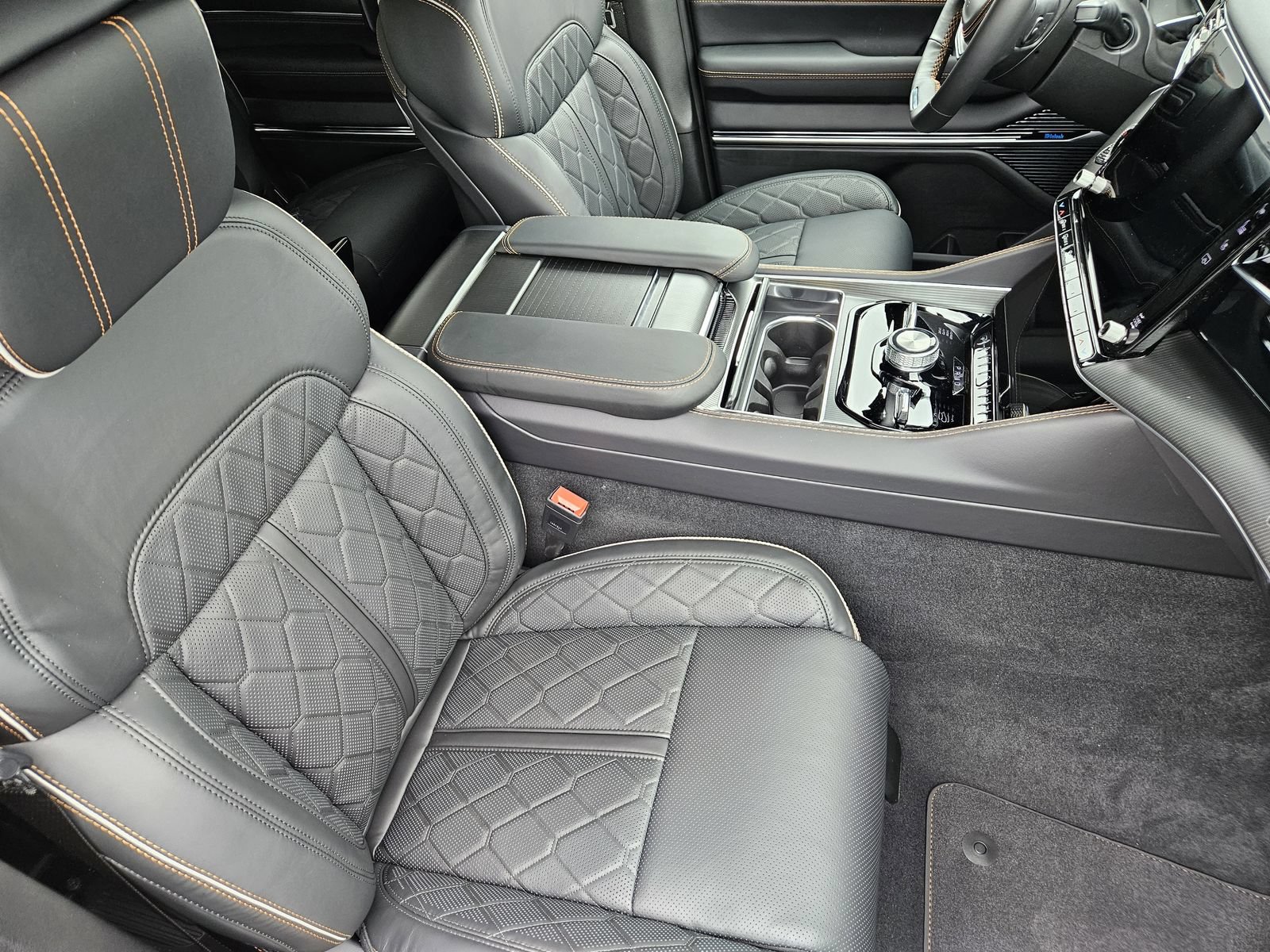 New 2026 Jeep Grand Wagoneer Summit AWD/4WD image 15