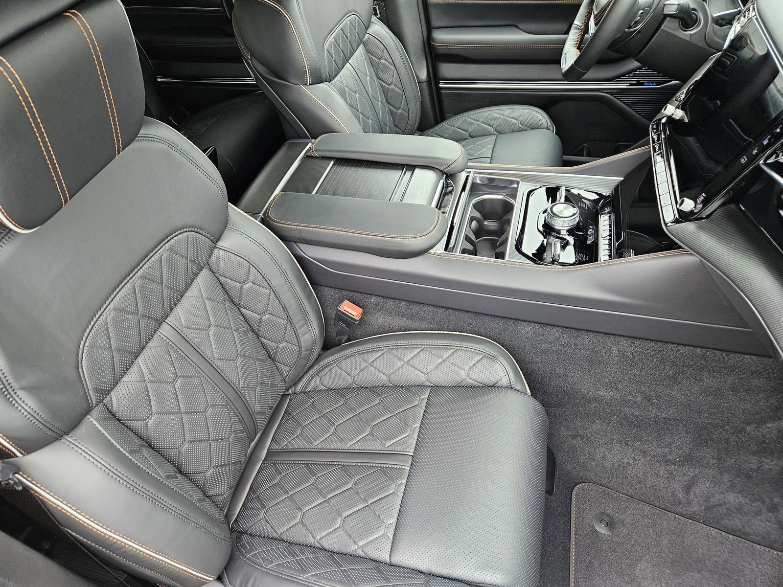 New 2026 Jeep Grand Wagoneer Summit AWD/4WD image 15