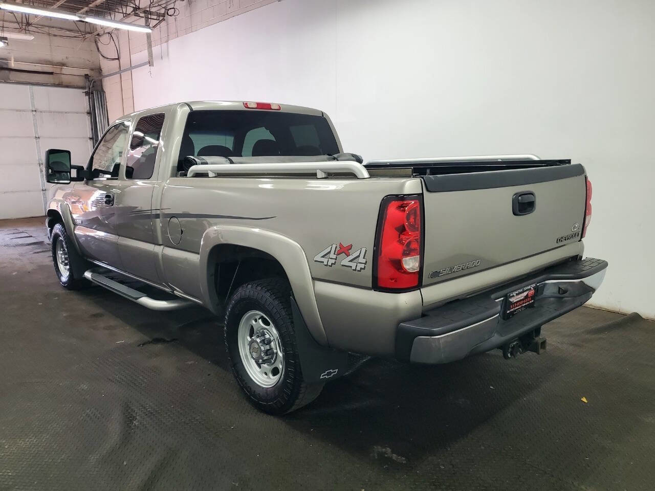 Used 2003 Chevrolet Silverado 2500 LT AWD/4WD image 5