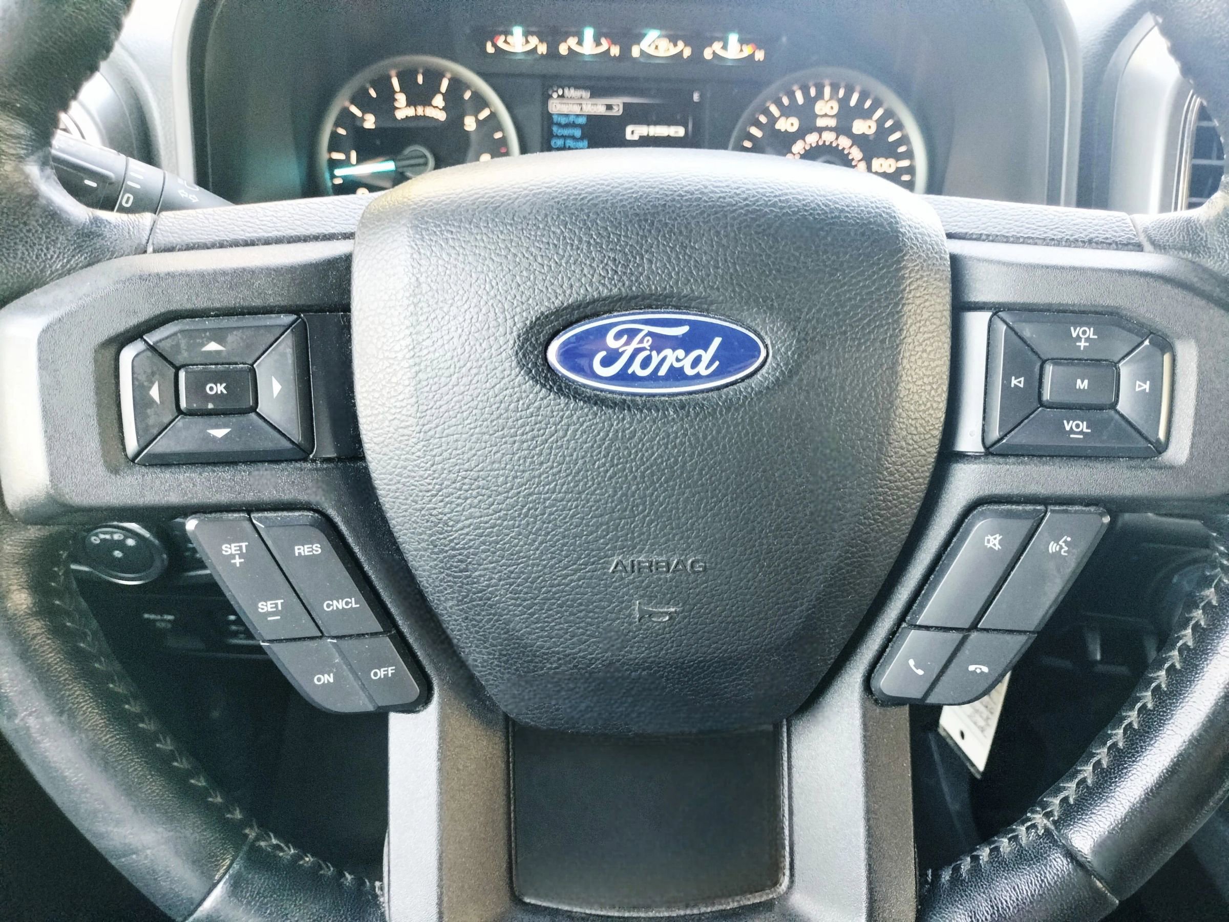 Used 2018 Ford F150 XLT w/ Equipment Group 302A Luxury AWD/4WD image 26