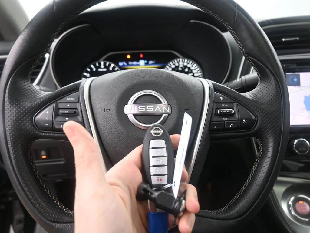 Used 2023 Nissan Maxima SL image 33