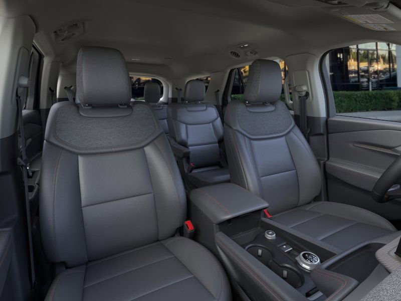 New 2025 Ford Explorer Active w/ Active Comfort Package image 10