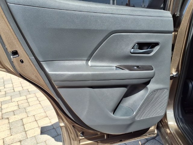 Used 2025 Nissan Kicks S AWD/4WD image 10
