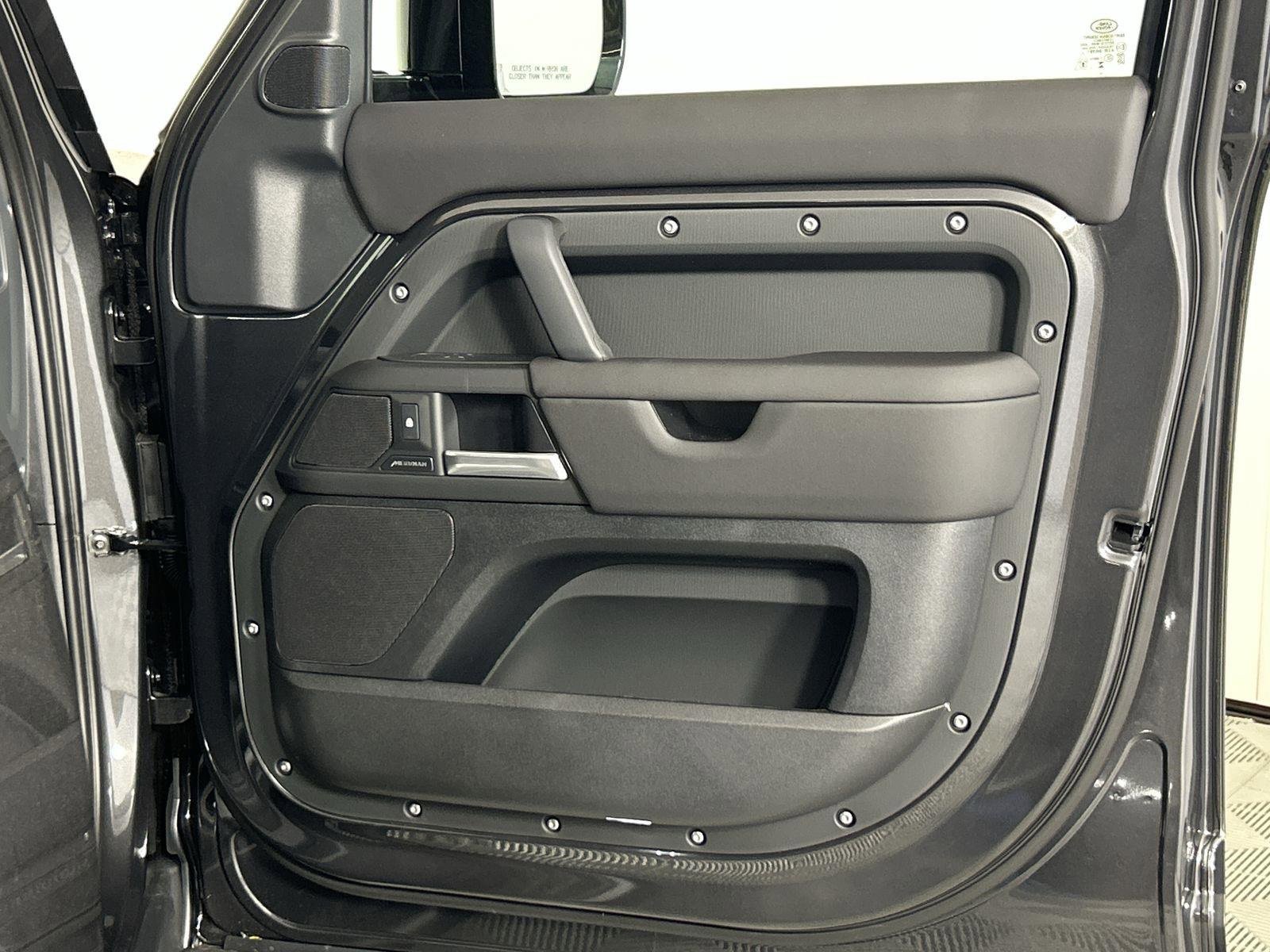 Certified 2025 Land Rover Defender 110 S image 32