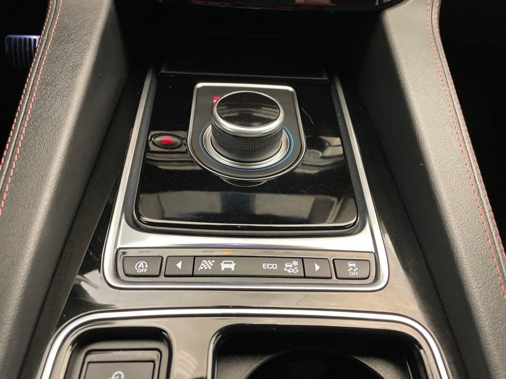 Used 2020 Jaguar F-PACE S AWD/4WD image 15