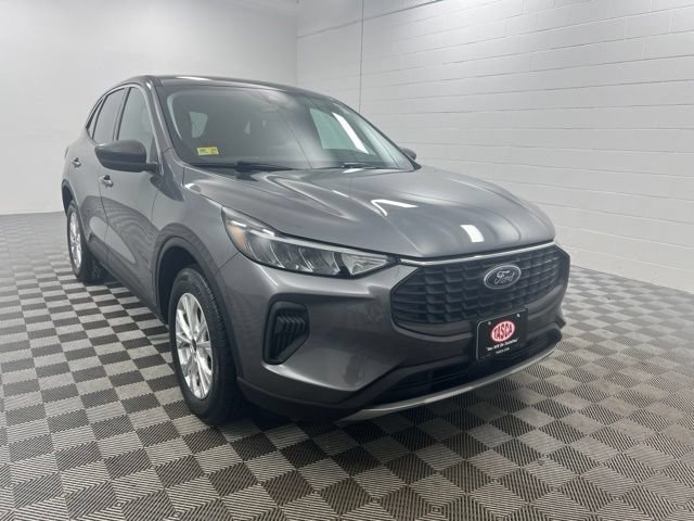 Used 2023 Ford Escape Active AWD/4WD image 1