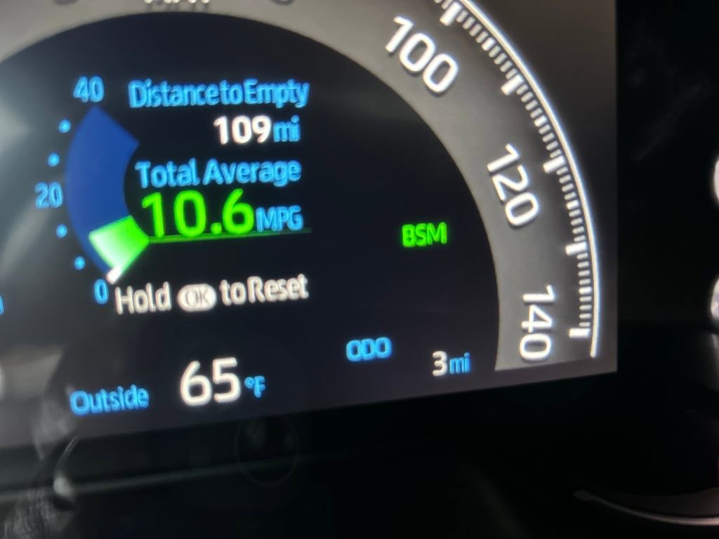 New 2025 Toyota RAV4 XLE image 10