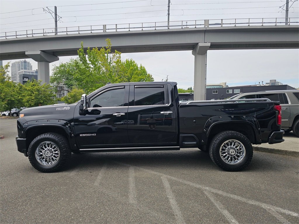 Used 2022 Chevrolet Silverado 2500 High Country w/ Z71 Off-Road Package image 4