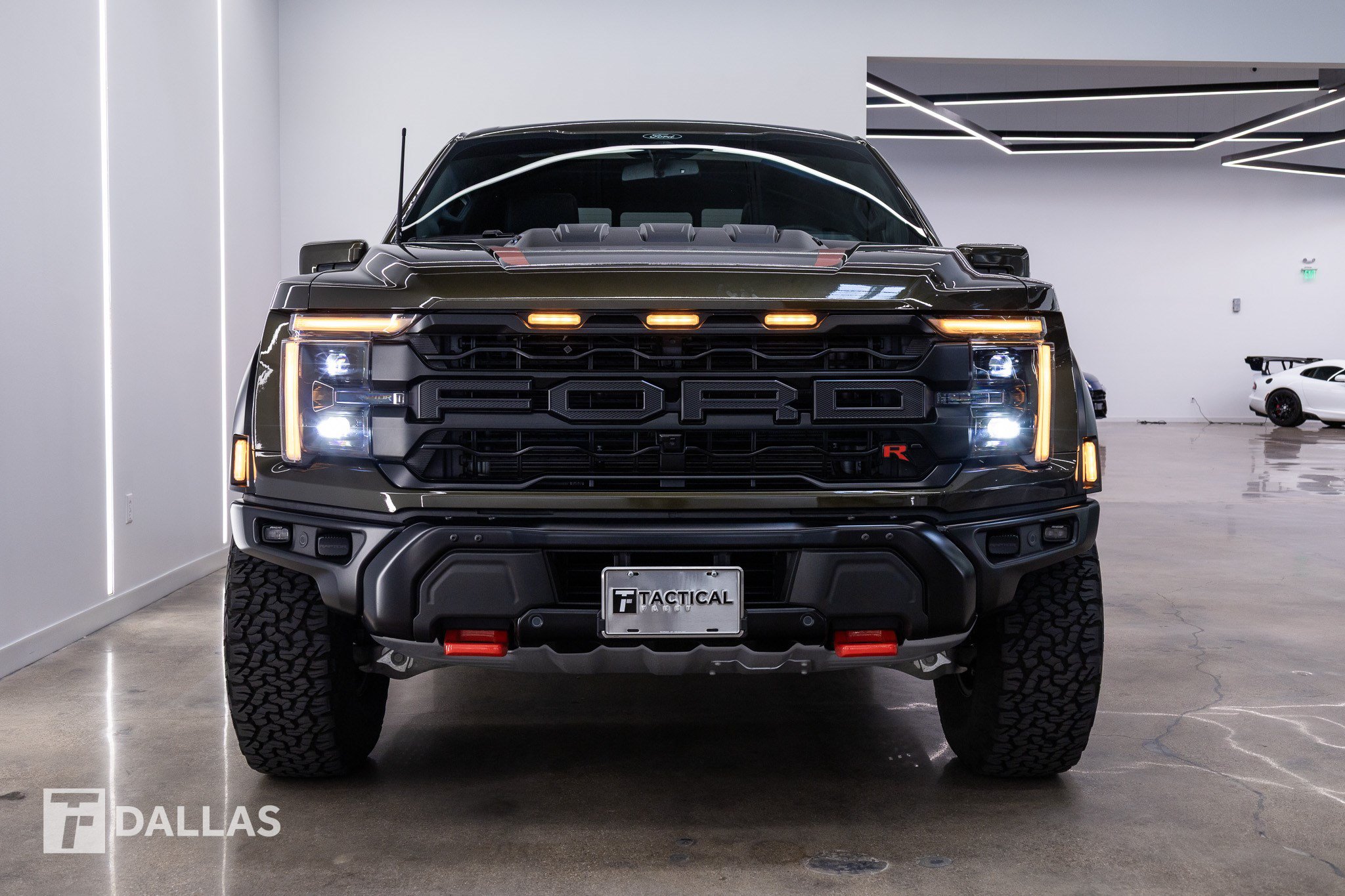 Used 2026 Ford F150 Raptor w/ Equipment Group 803A Raptor R AWD/4WD image 21