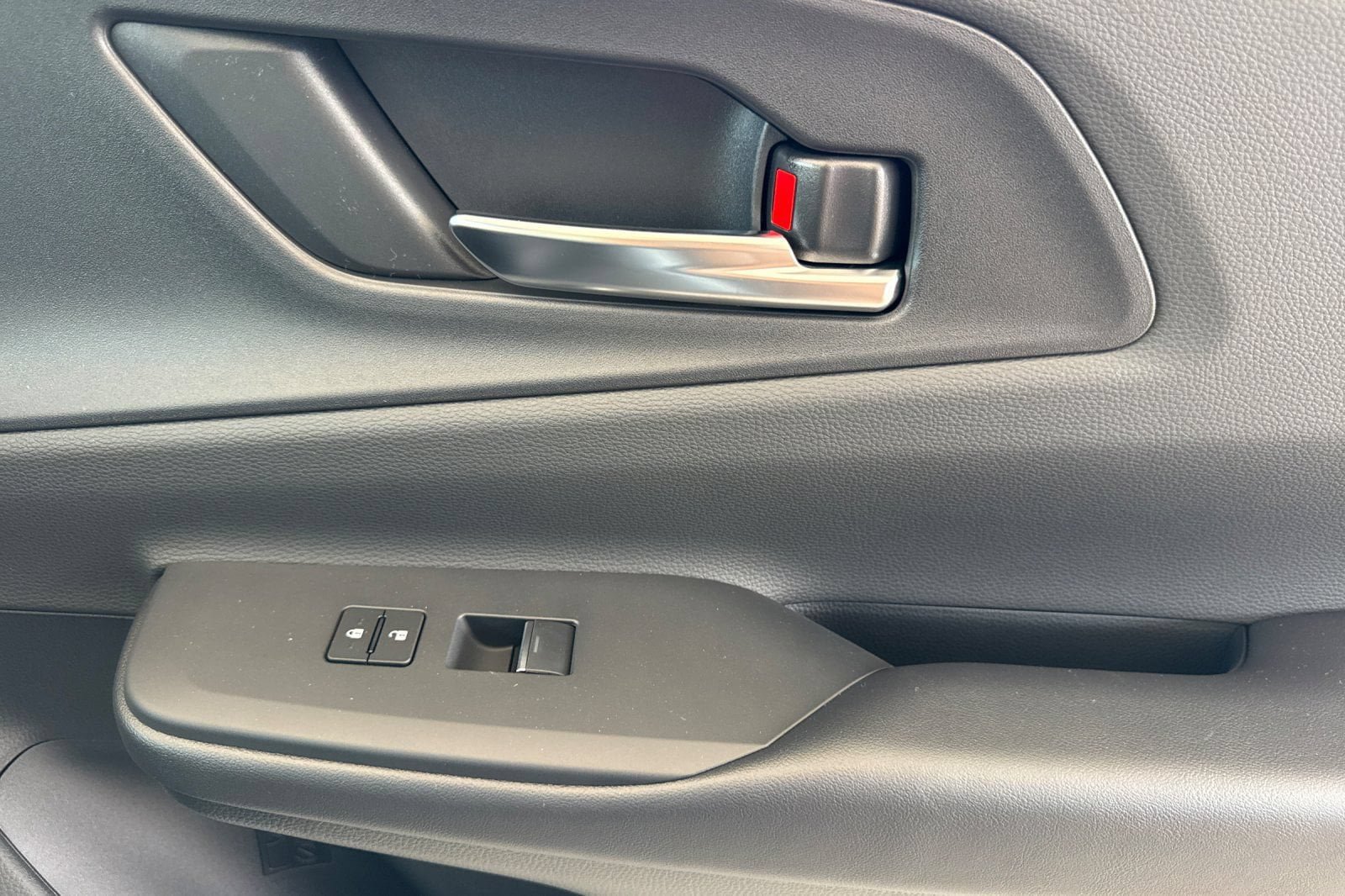 New 2027 Toyota Prius FWD image 20