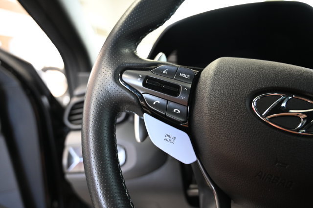 Used 2022 Hyundai Veloster N FWD image 19