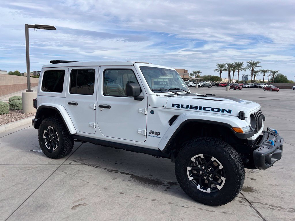 Used 2024 Jeep Wrangler Unlimited Rubicon 4xe AWD/4WD image 5