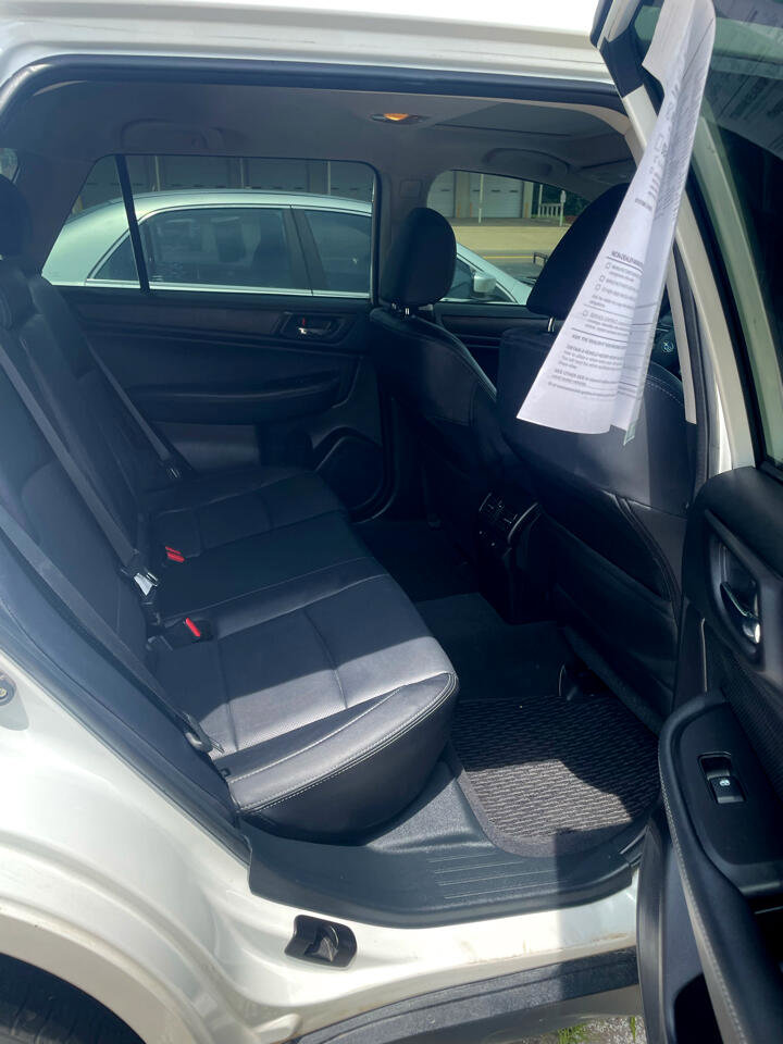 Used 2017 Subaru Outback 2.5i Limited image 9
