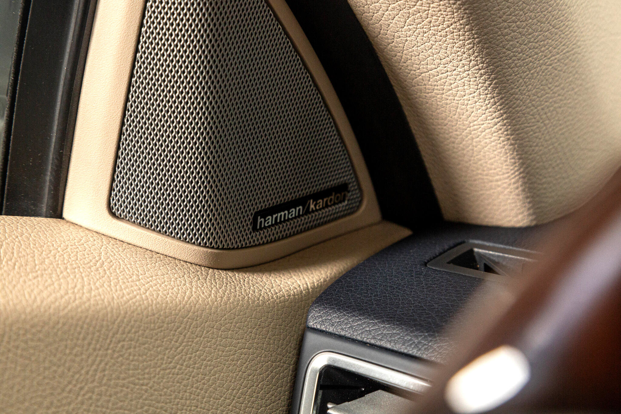 Used 2014 Mercedes-Benz E 350 Cabriolet image 31