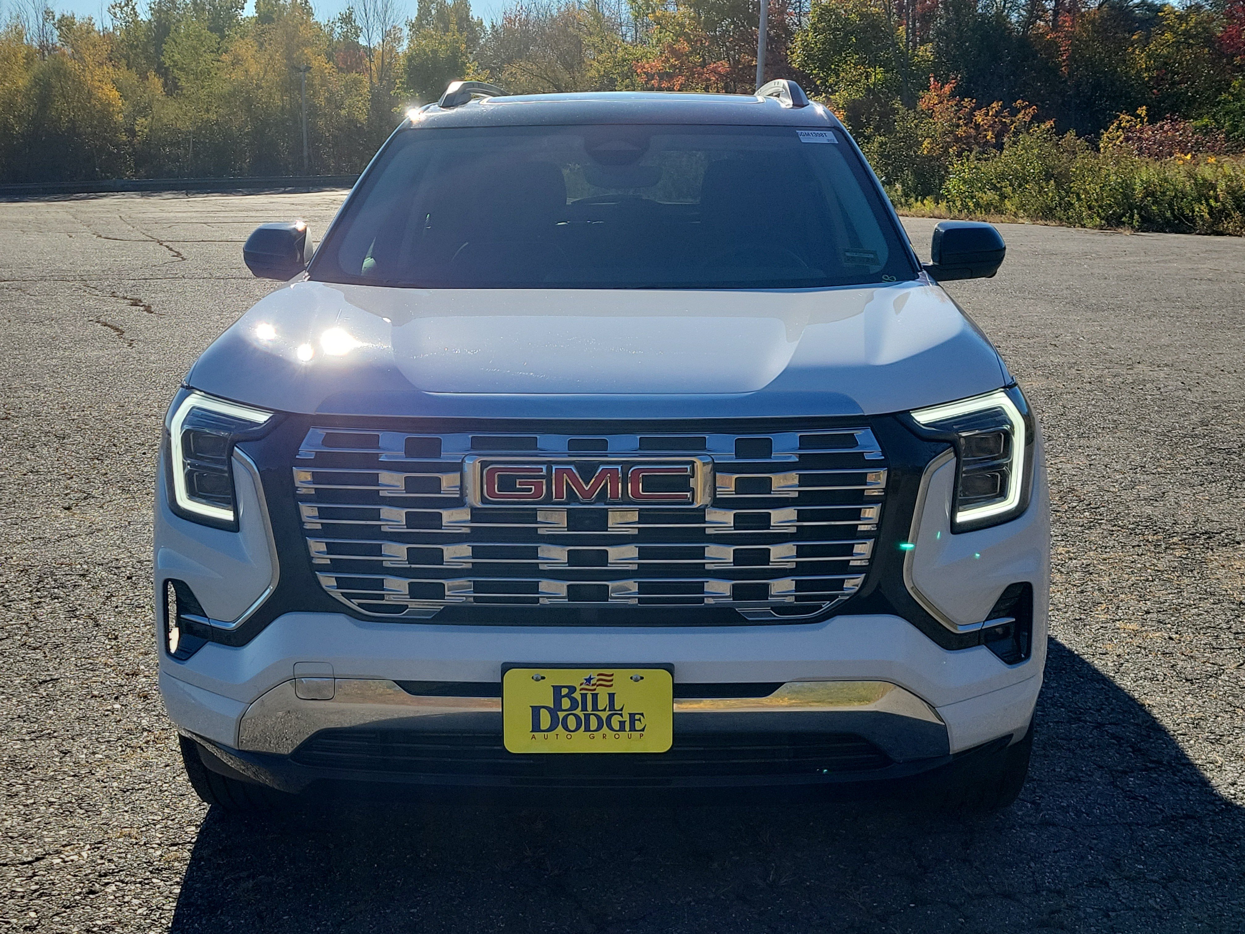 Used 2026 GMC Terrain Denali AWD/4WD image 2