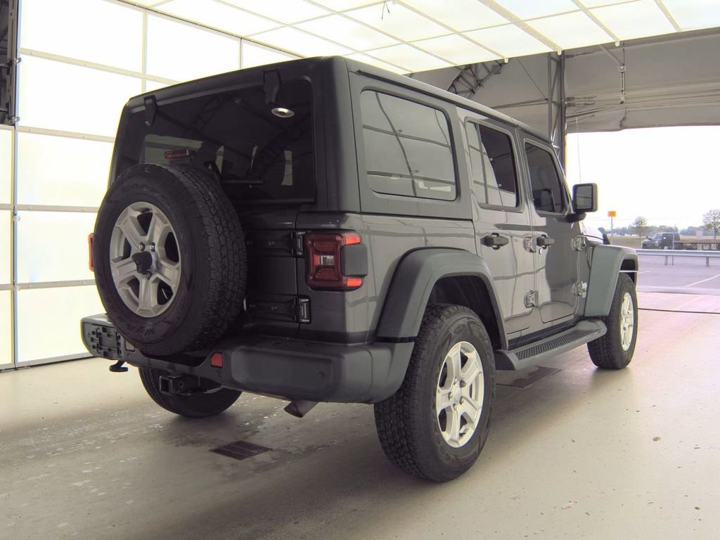 Used 2018 Jeep Wrangler Unlimited Sport S AWD/4WD image 4