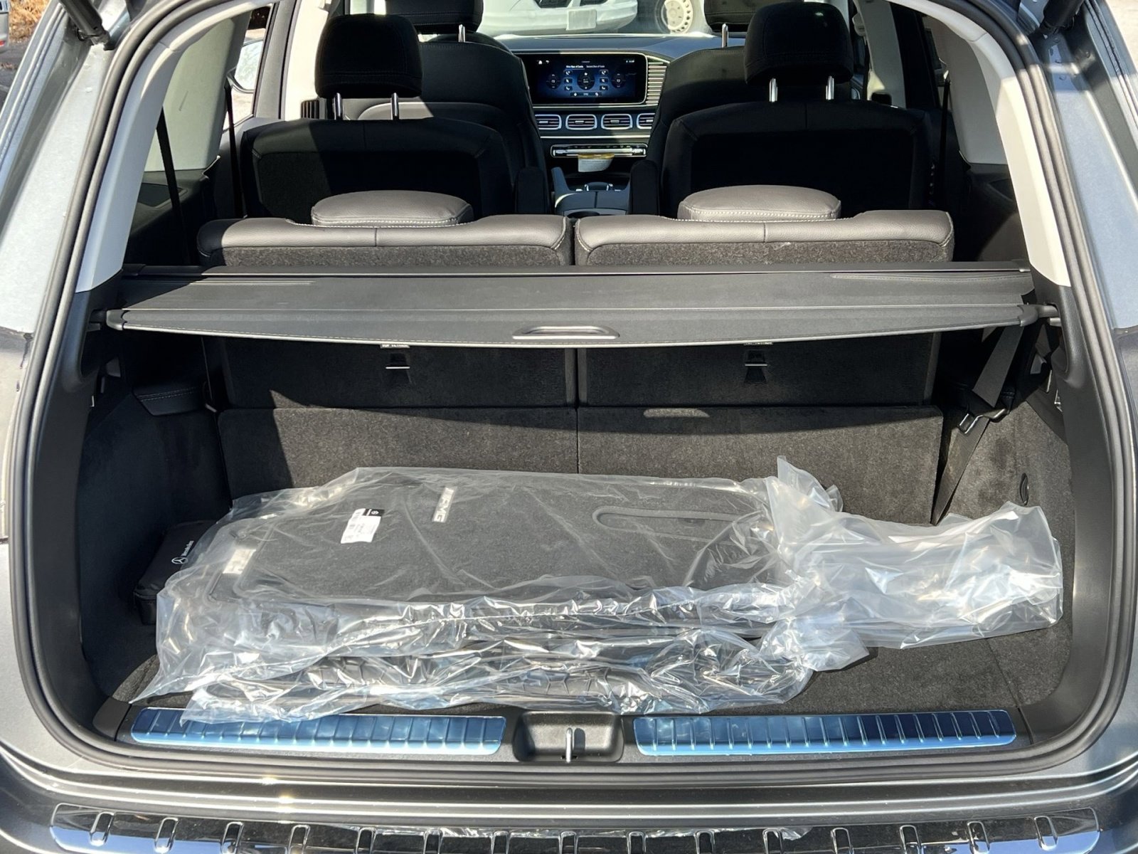 New 2026 Mercedes-Benz GLS 450 4MATIC image 25