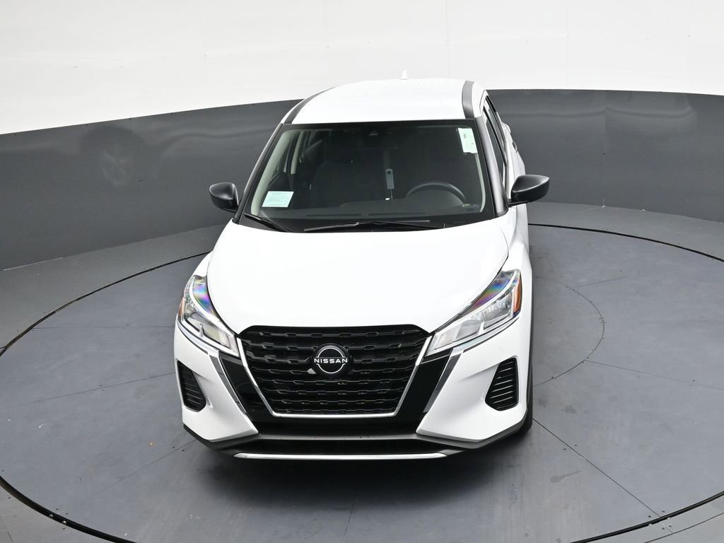 Certified 2025 Nissan Kicks Play S FWD image 32