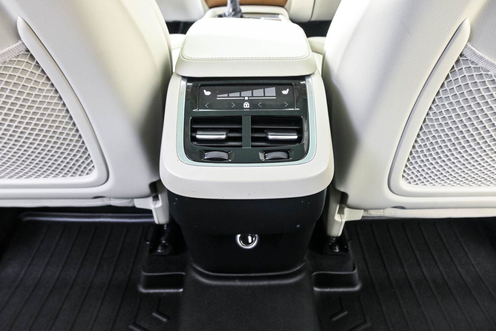 Used 2019 Volvo XC90 T6 Inscription w/ Luxury Package AWD/4WD image 19