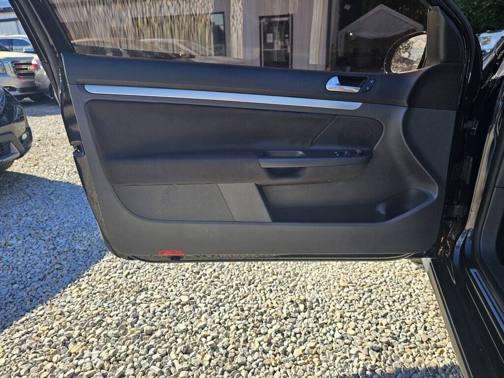 Used 2008 Volkswagen GTI 2-Door FWD image 12