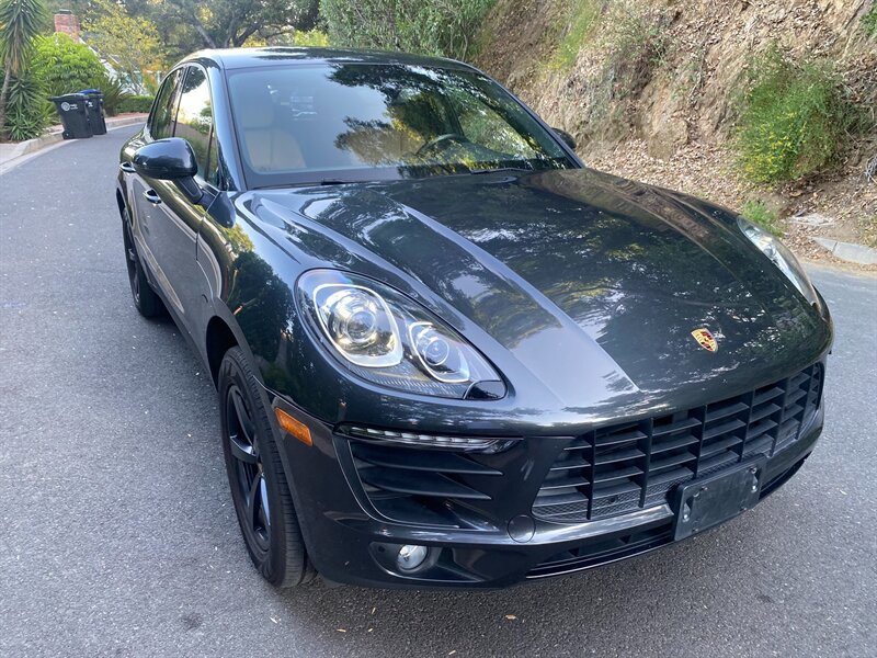 Used 2017 Porsche Macan AWD/4WD image 7