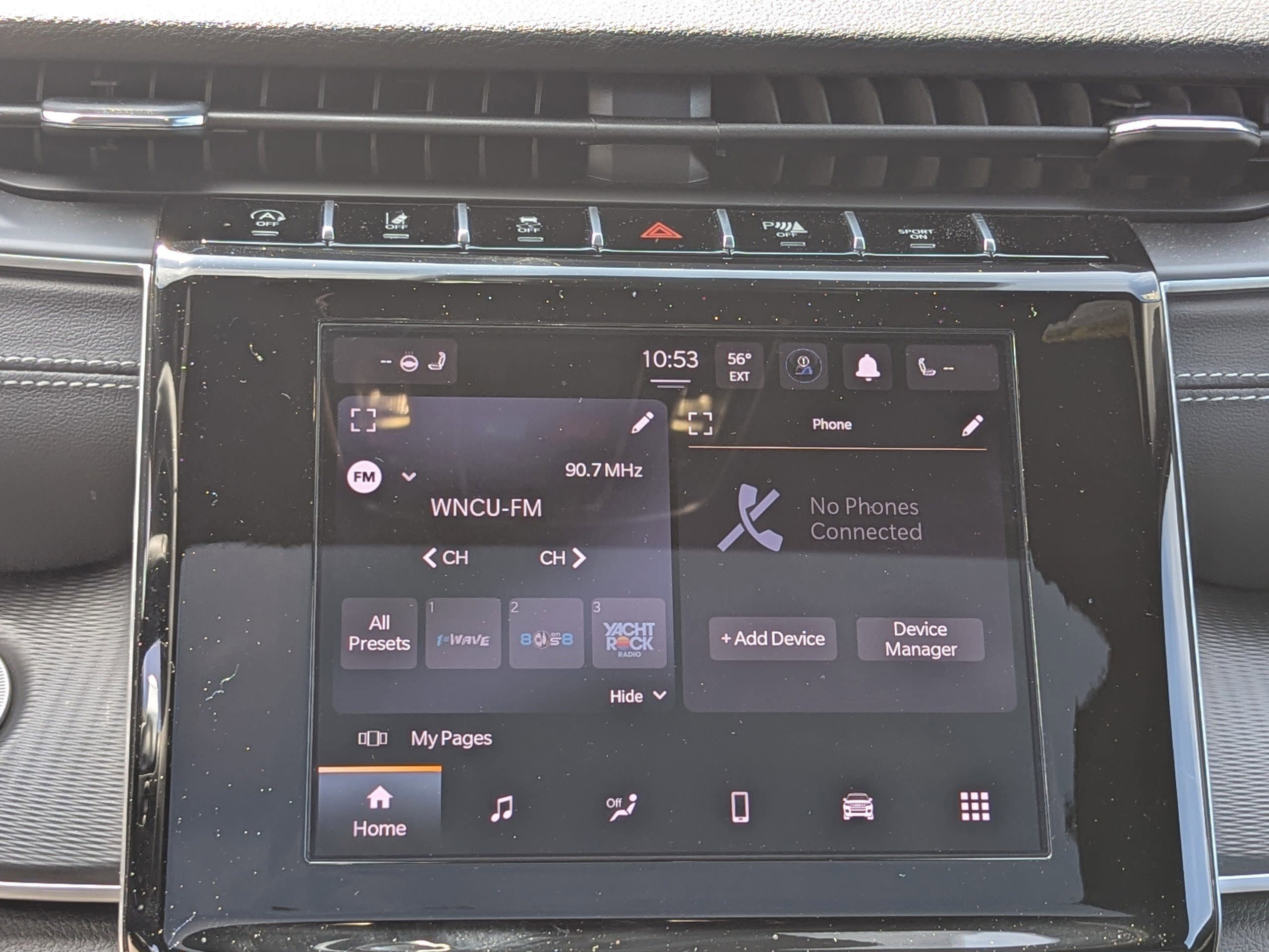 Certified 2025 Jeep Grand Cherokee Laredo X w/ Luxury Tech Group I image 24