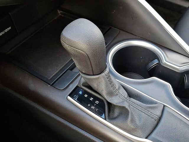 Used 2021 Toyota Camry LE image 14