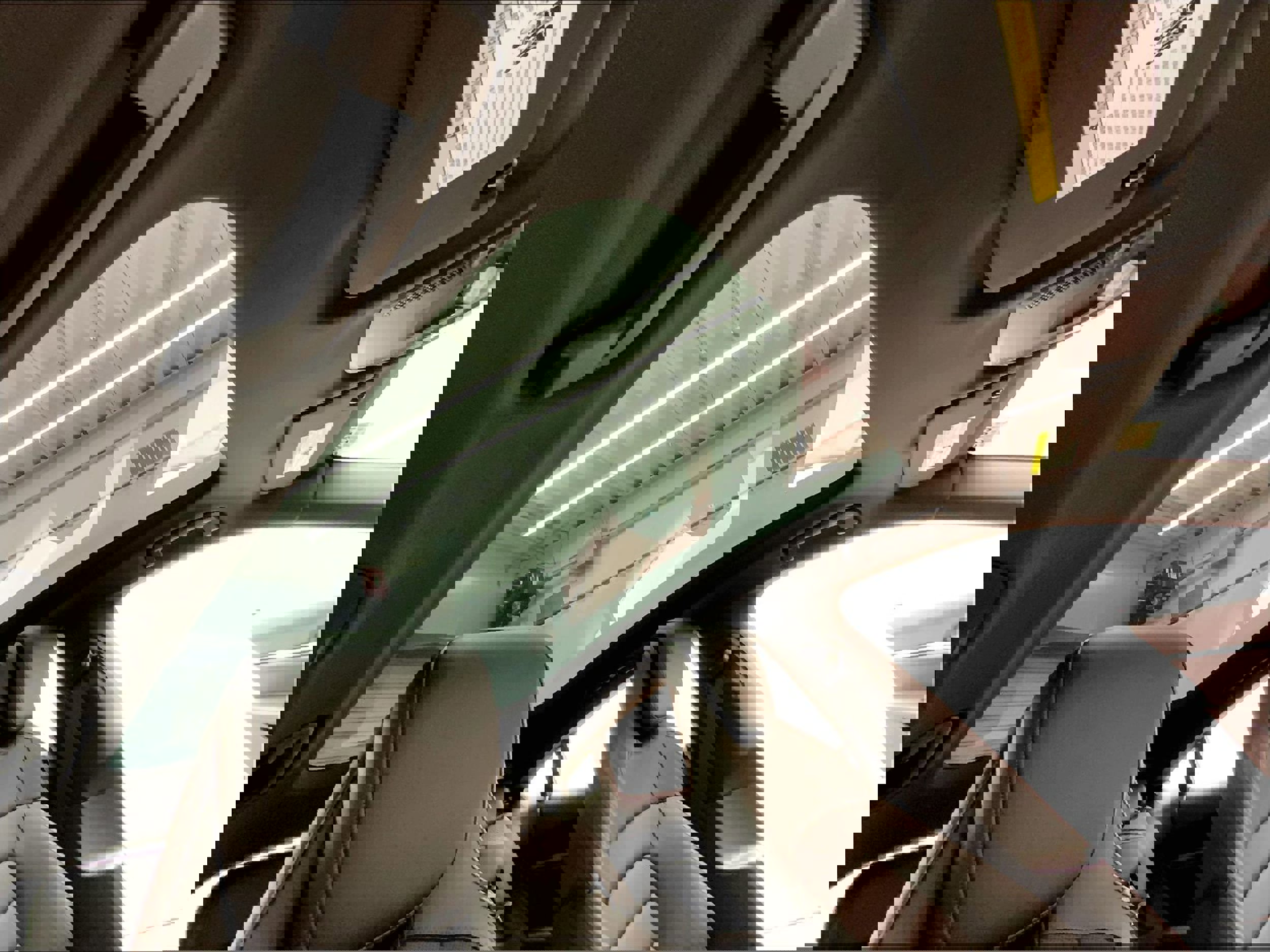 Used 2025 Porsche Taycan image 26