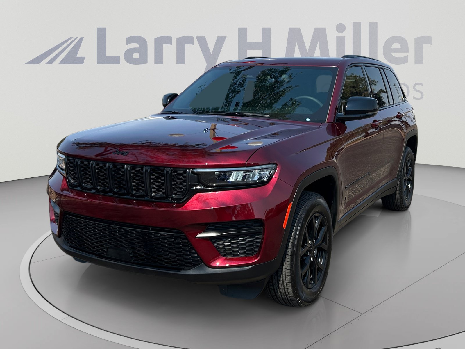 Used 2025 Jeep Grand Cherokee Altitude