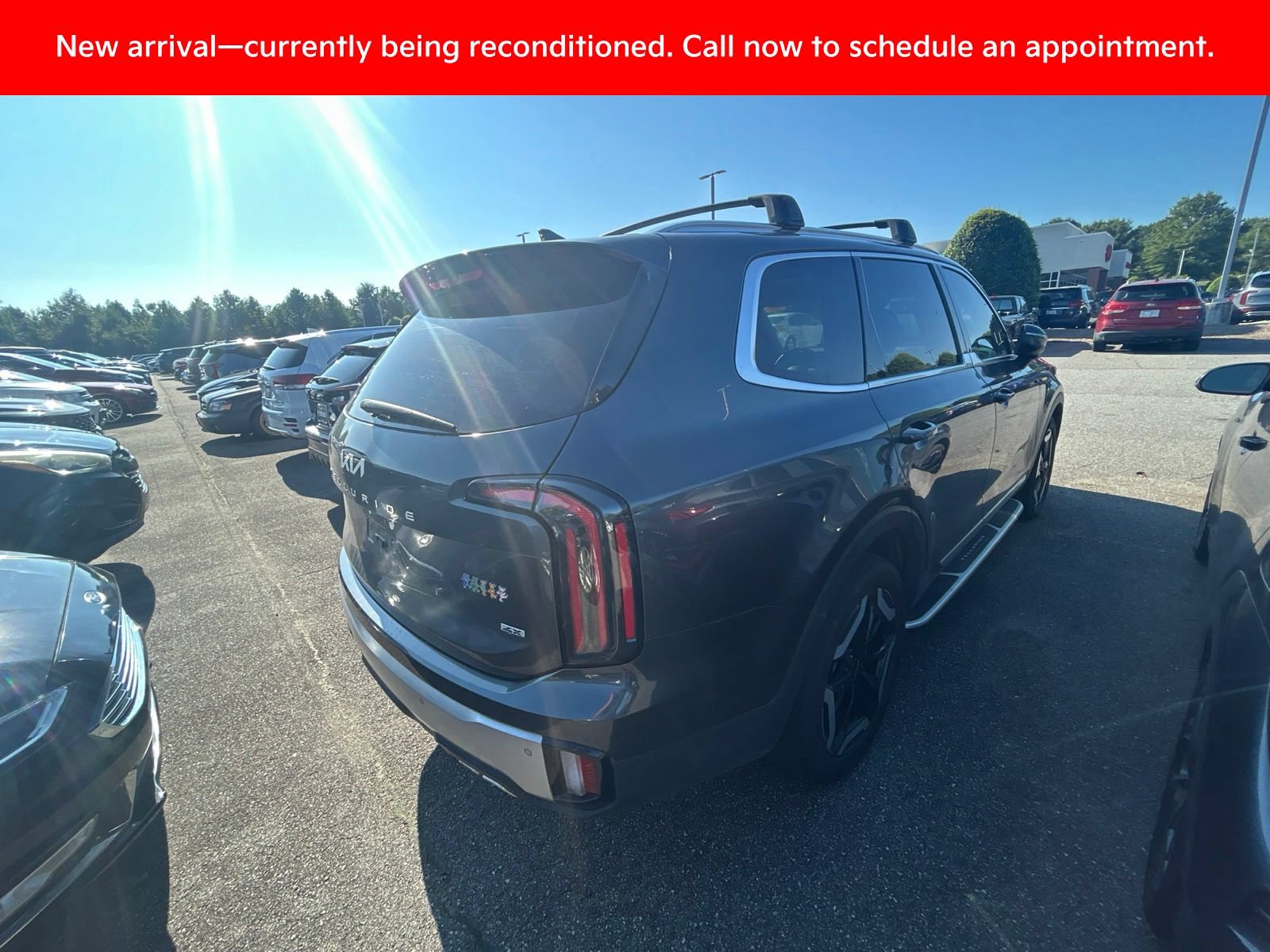 Certified 2024 Kia Telluride EX w/ EX Captain's Chair Package AWD/4WD image 11