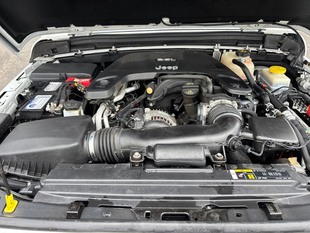 Used 2020 Jeep Wrangler Sport AWD/4WD image 11