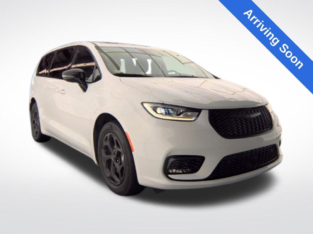 Used 2023 Chrysler Pacifica Limited w/ S Appearance Package FWD image 1