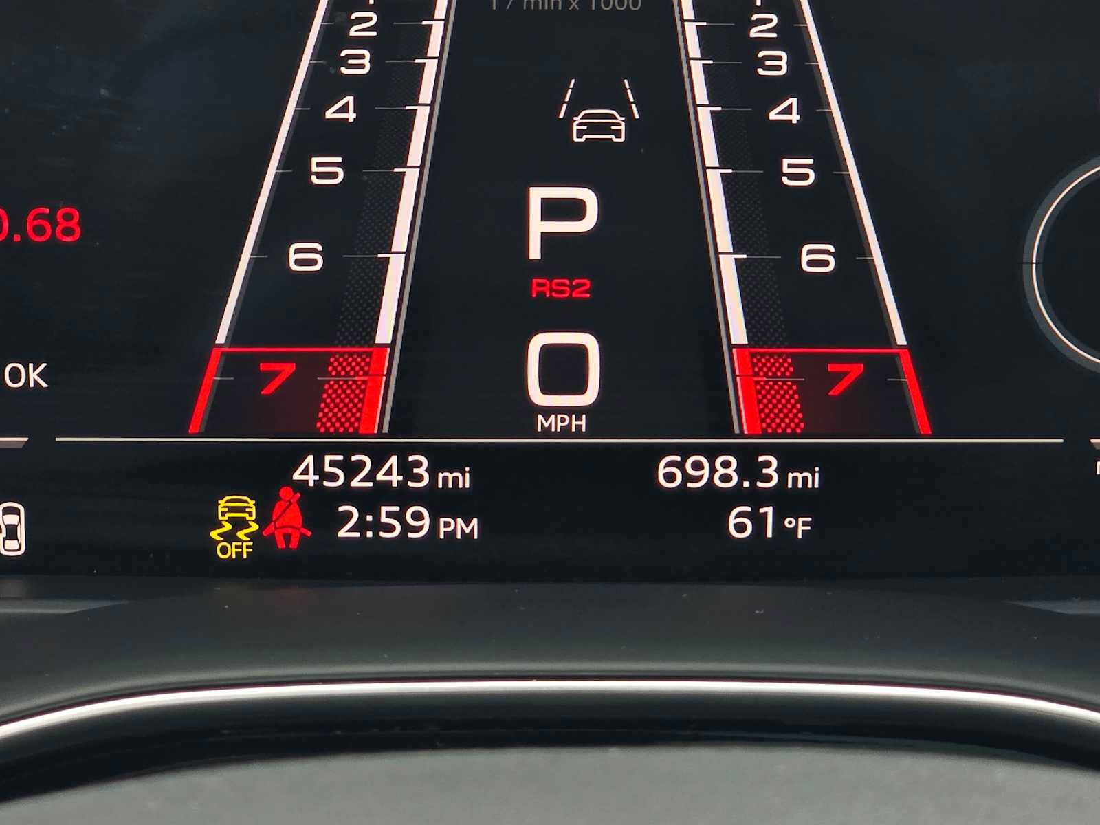 Used 2021 Audi RS Q8 w/ Carbon Optic Package image 26