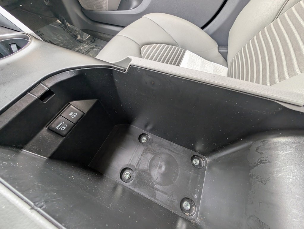 Used 2022 Toyota Camry SE image 29