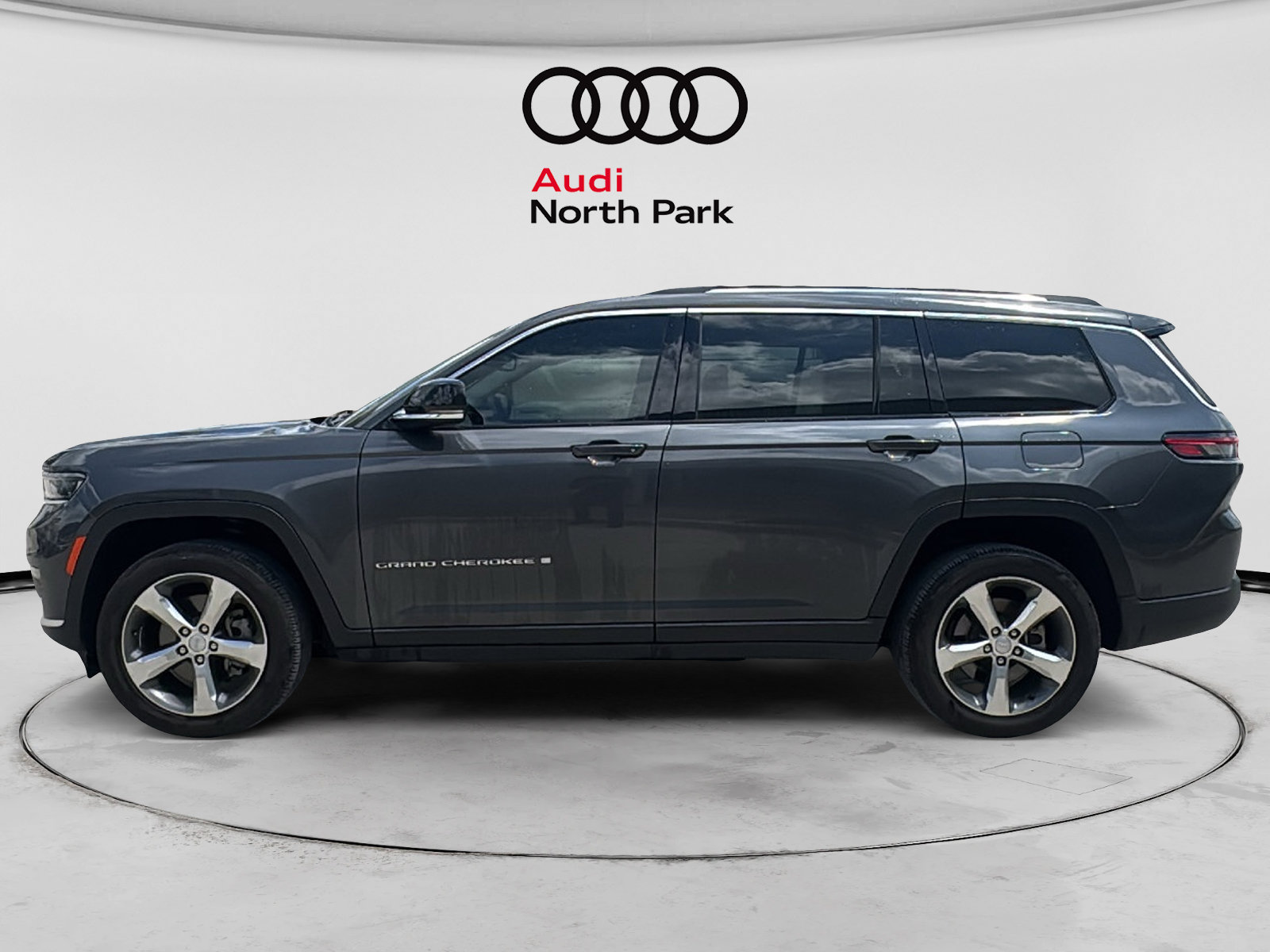 Used 2021 Jeep Grand Cherokee L Limited AWD/4WD image 4