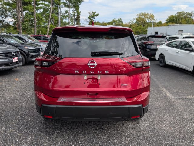 Used 2025 Nissan Rogue SV AWD/4WD image 4