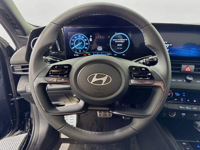 New 2025 Hyundai Elantra SEL image 14