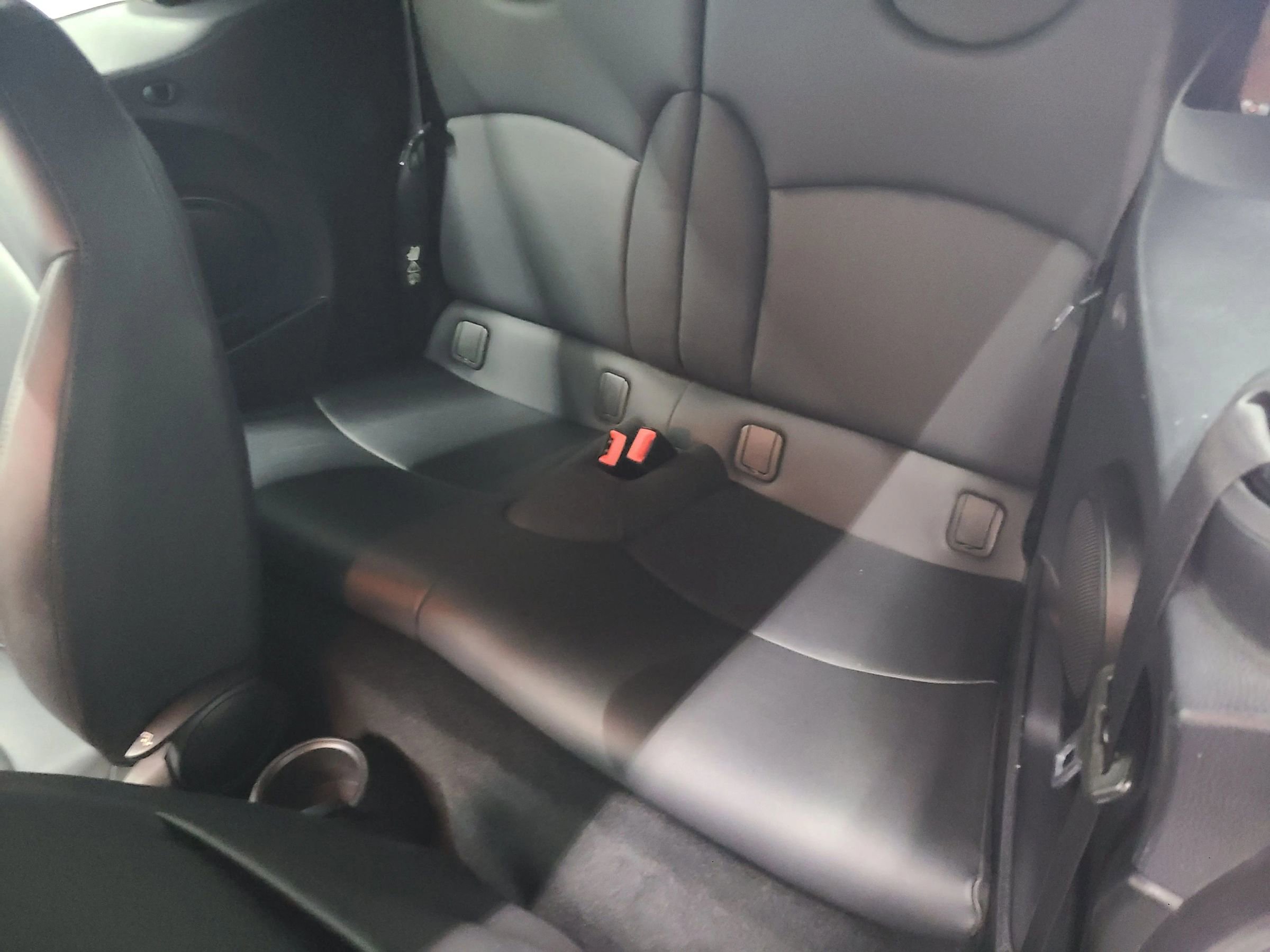 Used 2011 MINI Cooper Convertible image 34