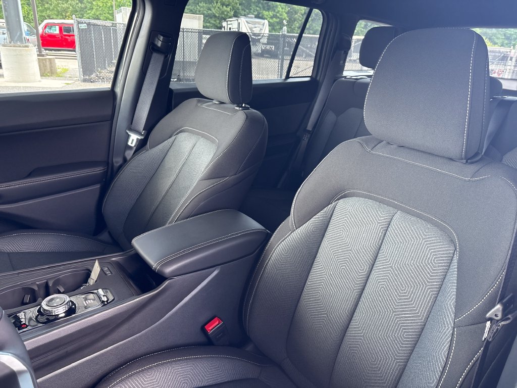 New 2026 Jeep Cherokee Laredo AWD/4WD image 18