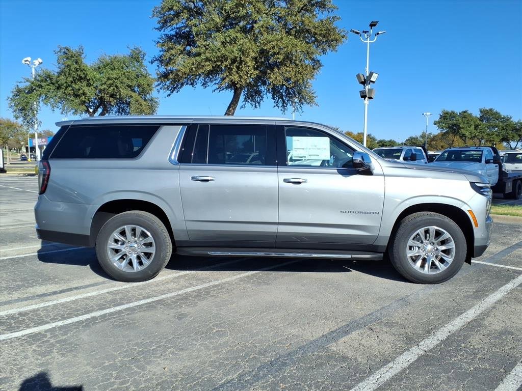 New 2026 Chevrolet Suburban Premier image 3