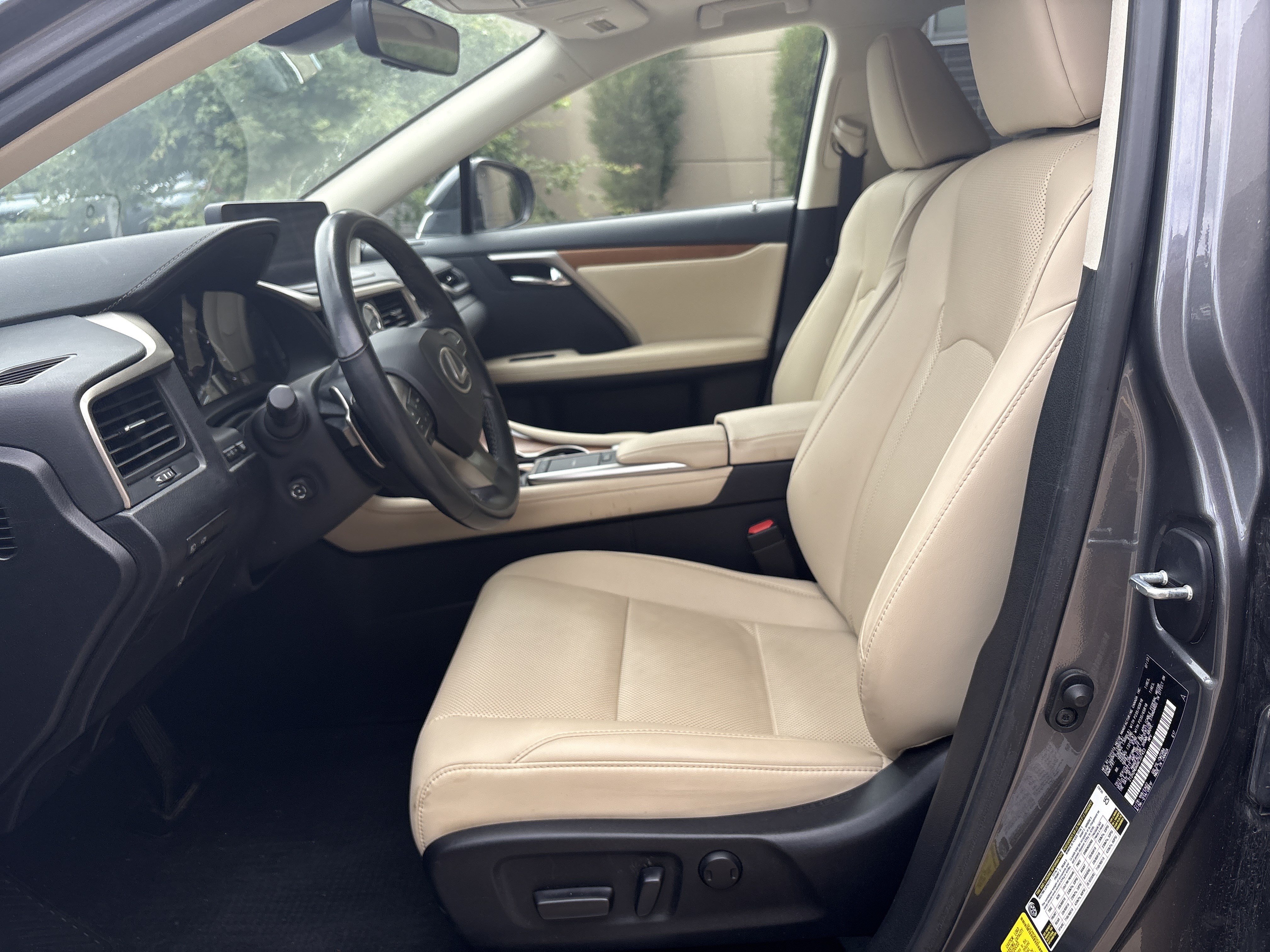 Certified 2022 Lexus RX 350 AWD w/ Premium Package image 16